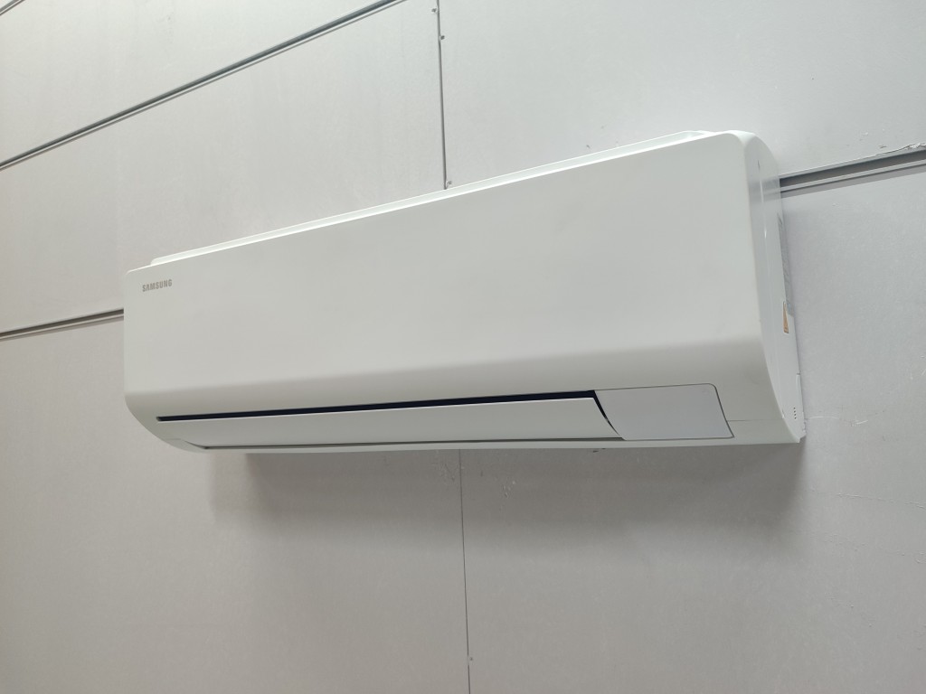 Samsung Wi-Fi AR12DXFZ 12000 Btu Klima görsel 2